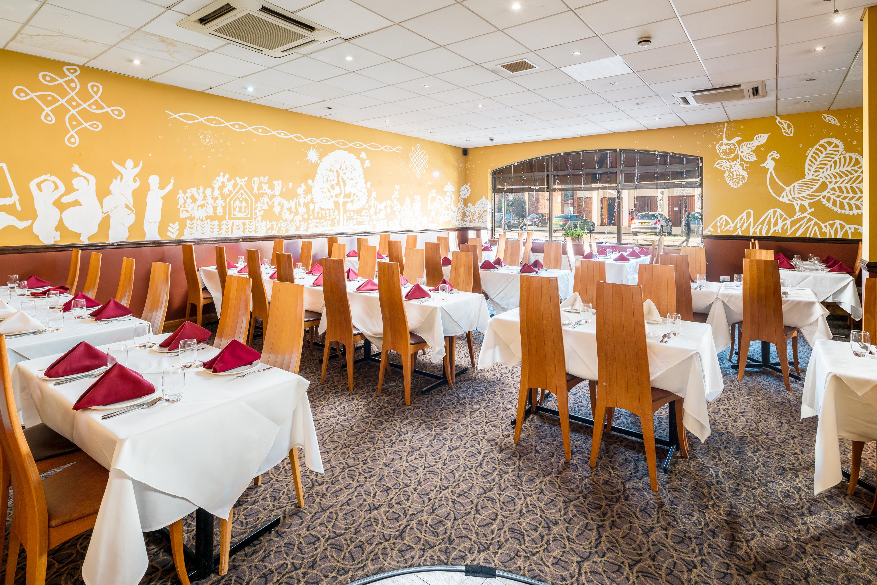 Mehfil Hotel Хилингдън Екстериор снимка